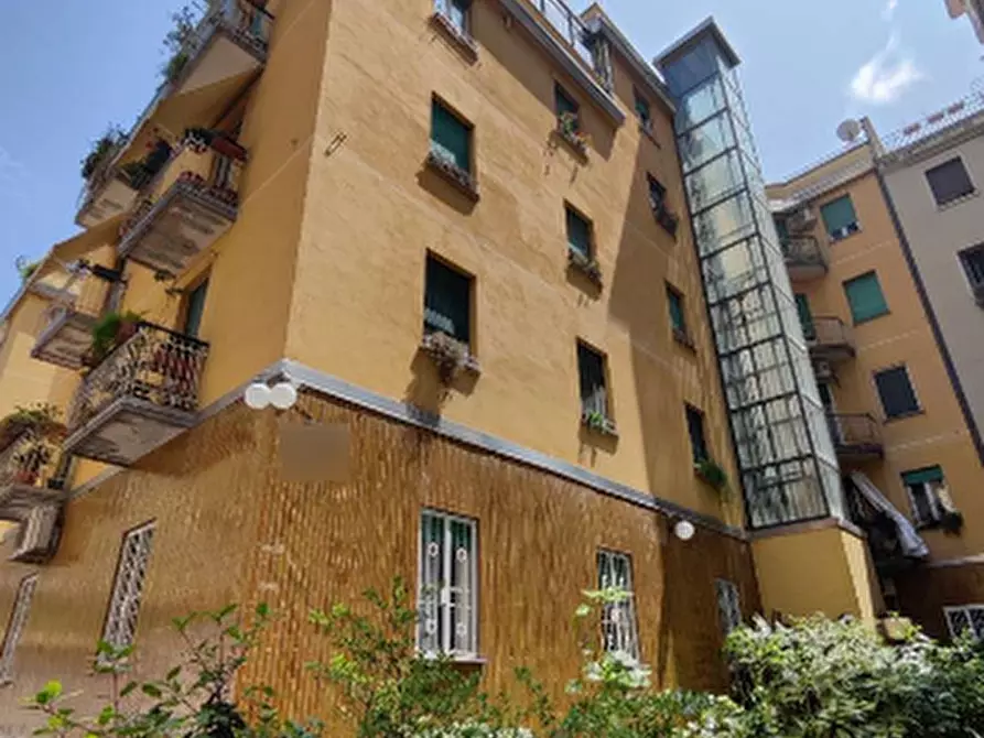 Immagine 10 di Appartamento in vendita  in Via Lomellina a Milano