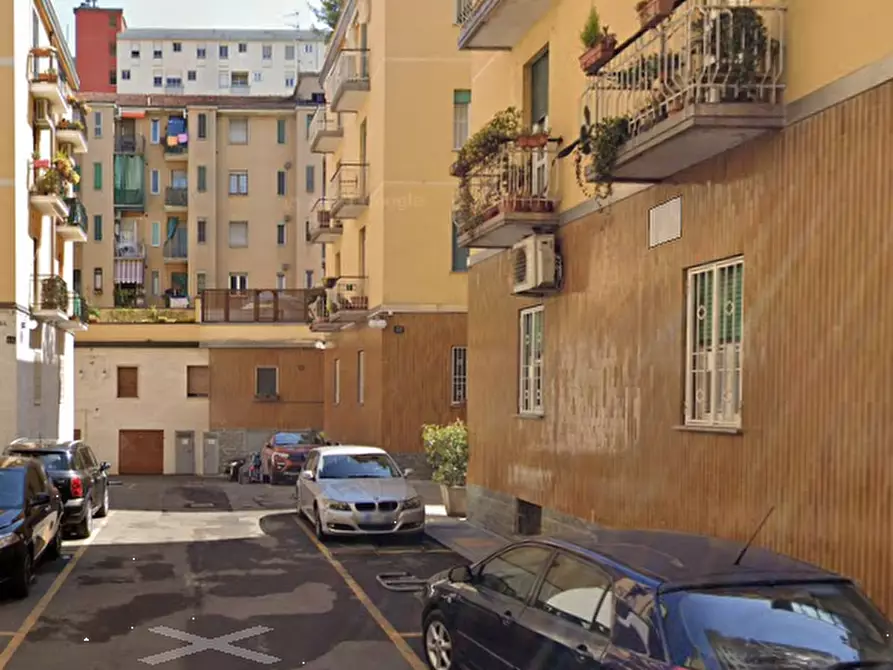 Immagine 16 di Appartamento in vendita  in Via Lomellina a Milano