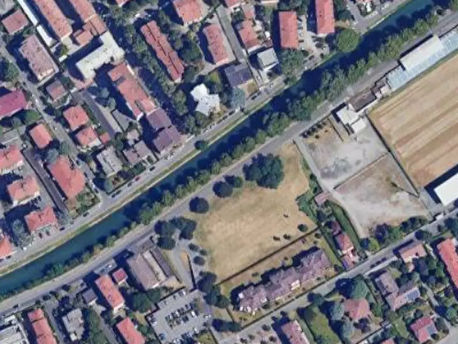 Immagine 6 di Garage in vendita  in Via dello Sport a Gorgonzola