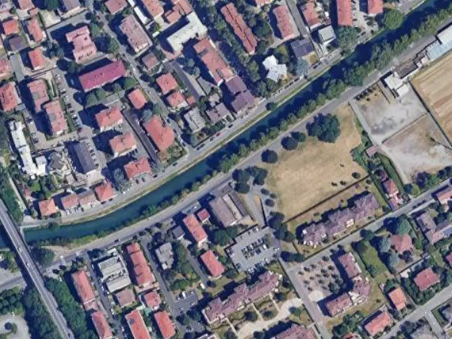 Immagine 7 di Garage in vendita  in Via dello Sport a Gorgonzola
