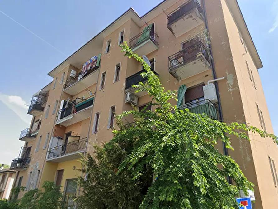 Immagine 3 di Appartamento in vendita  in Via Taranto a Pozzuolo Martesana