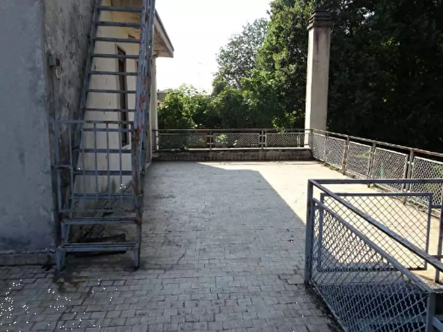Immagine 2 di Appartamento in vendita  in Via Dante Alighieri a Trezzo Sull'adda