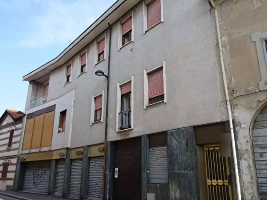 Immagine 7 di Appartamento in vendita  in Via Dante Alighieri a Trezzo Sull'adda