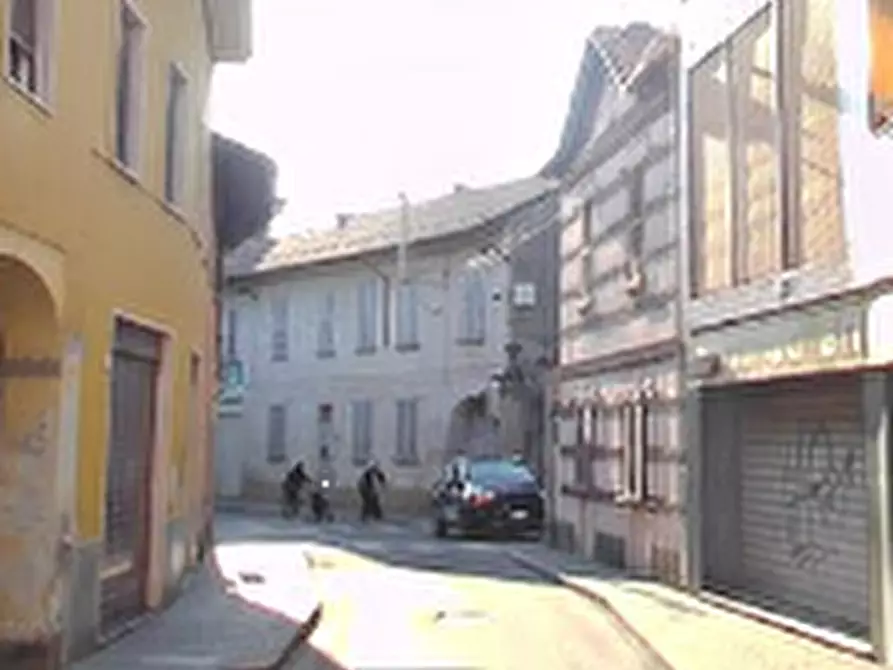 Immagine 9 di Appartamento in vendita  in Via Dante Alighieri a Trezzo Sull'adda