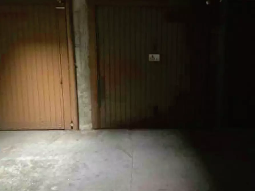 Immagine 1 di Garage in vendita  in Via dello Sport a Gorgonzola