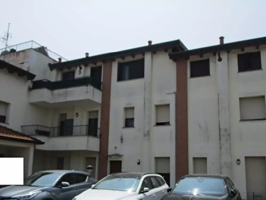 Immagine 2 di Appartamento in vendita  in Via Sandro Pertini a Pizzale