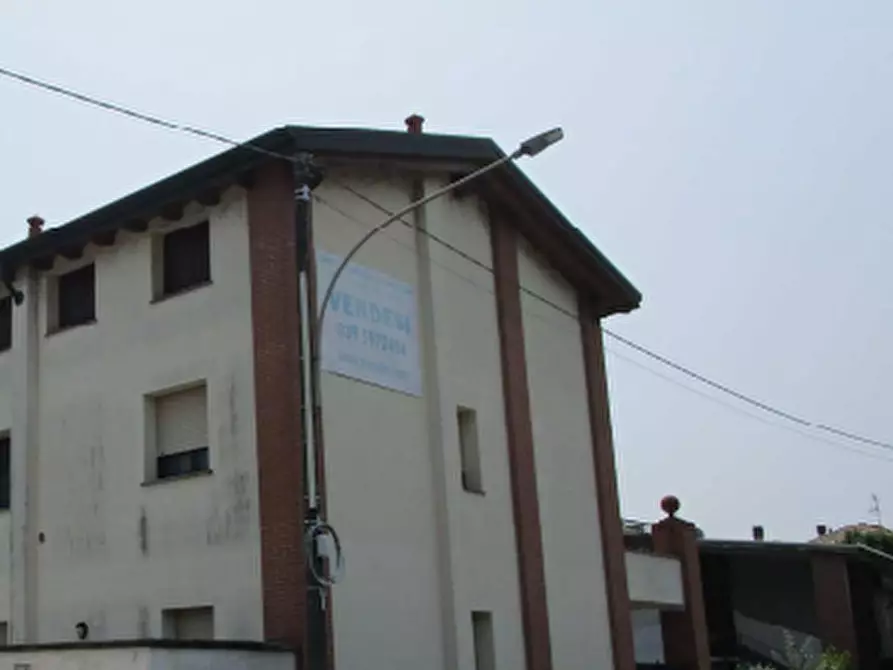 Immagine 13 di Appartamento in vendita  in Via Sandro Pertini a Pizzale