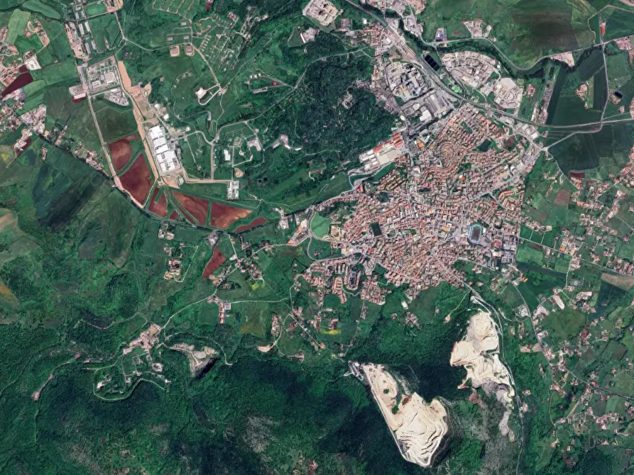 Immagine 7 di Appartamento in vendita  in Via degli Ontani a Colleferro