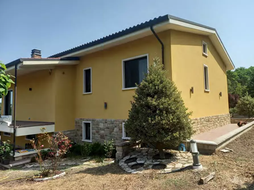 Immagine 1 di Villetta a schiera in vendita  in contrada Sterparelle a Vinchiaturo