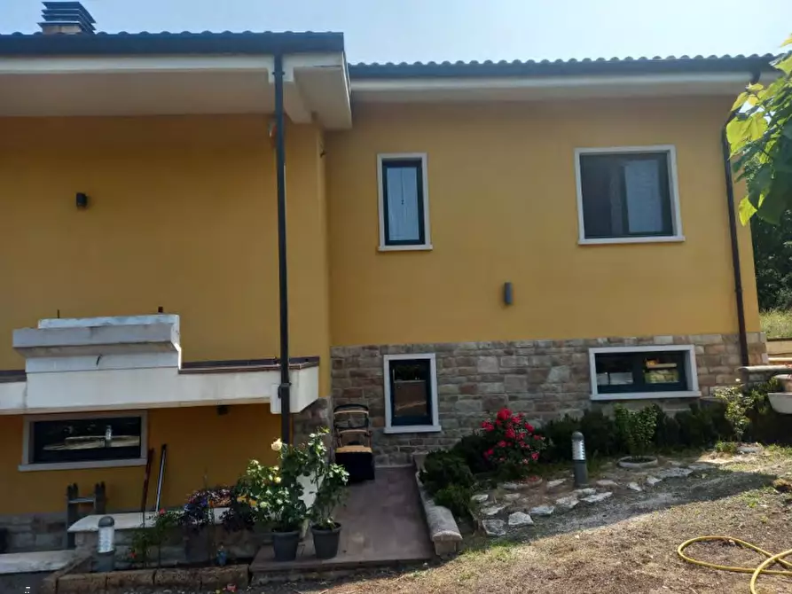 Immagine 2 di Villetta a schiera in vendita  in contrada Sterparelle a Vinchiaturo