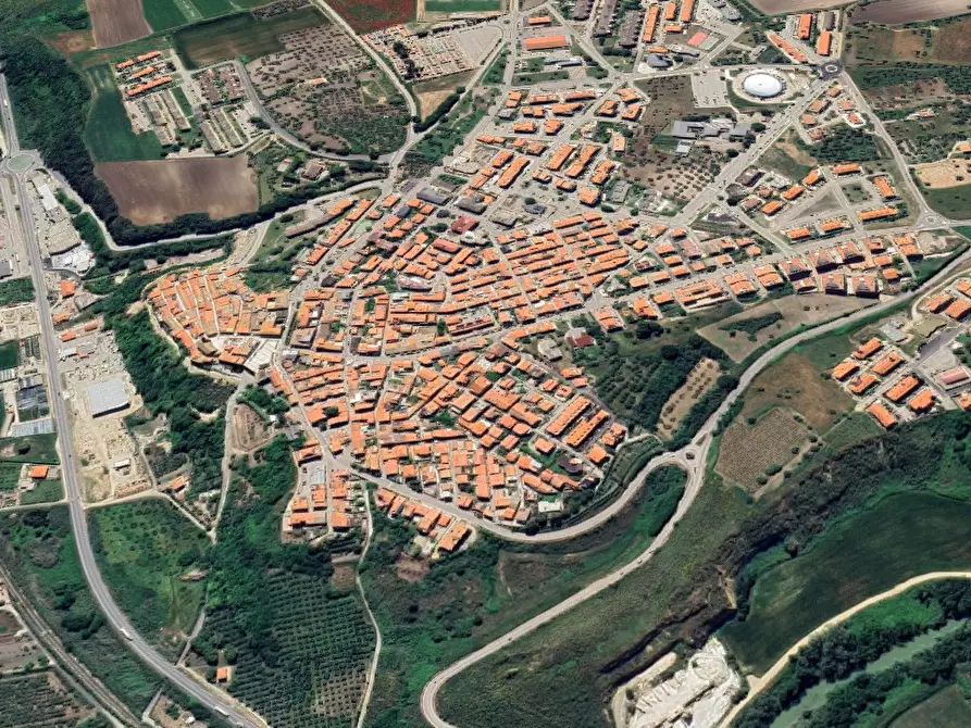 Immagine 6 di Garage in vendita  in Via Cristoforo Colombo a San Martino In Pensilis