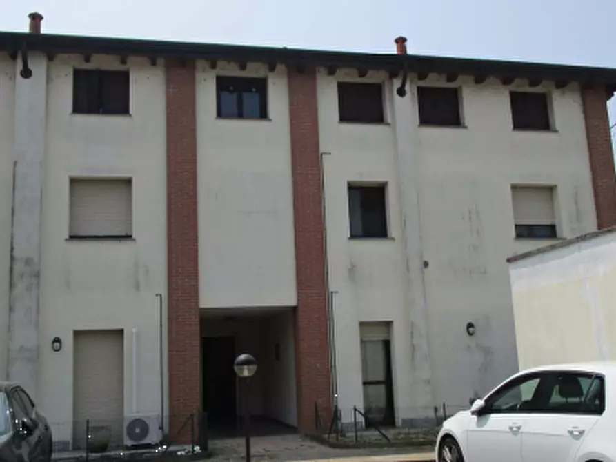 Immagine 5 di Appartamento in vendita  in Via Sandro Pertini a Pizzale
