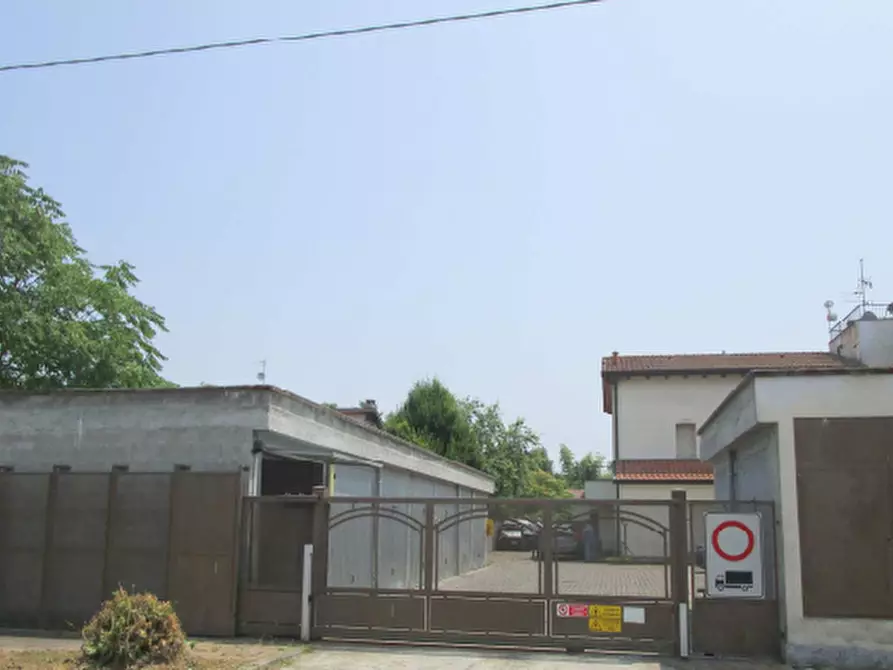Immagine 20 di Appartamento in vendita  in Via Sandro Pertini a Pizzale