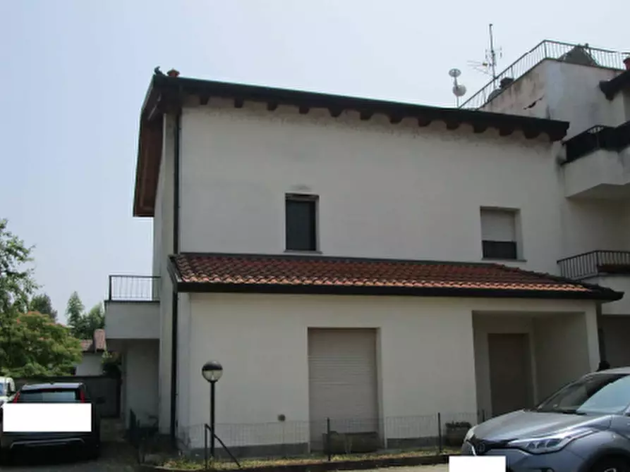 Immagine 13 di Appartamento in vendita  in Via Sandro Pertini a Pizzale