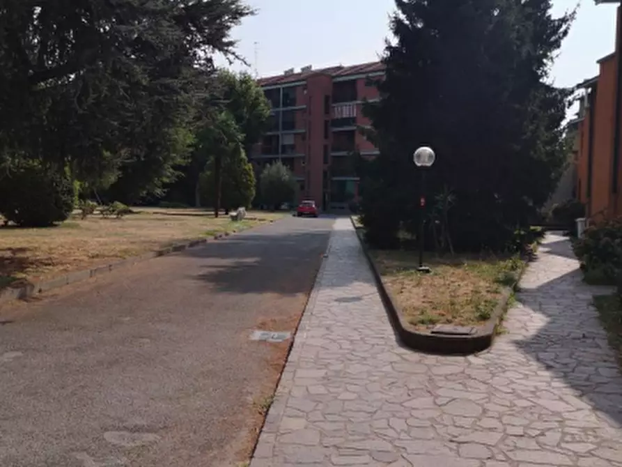 Immagine 2 di Appartamento in vendita  in Via Osteno a Milano