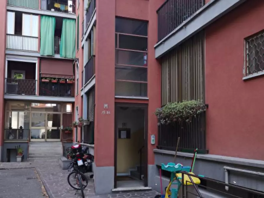 Immagine 3 di Appartamento in vendita  in Via Osteno a Milano