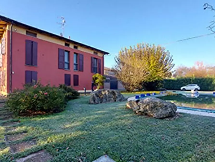 Immagine 8 di Villa in vendita  in Strada Barchetta a Modena