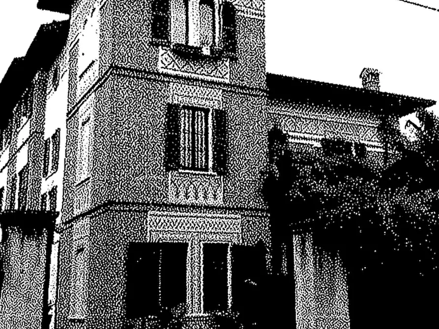 Immagine 2 di Villa in vendita  in Via Filippo Turati  a Bollate