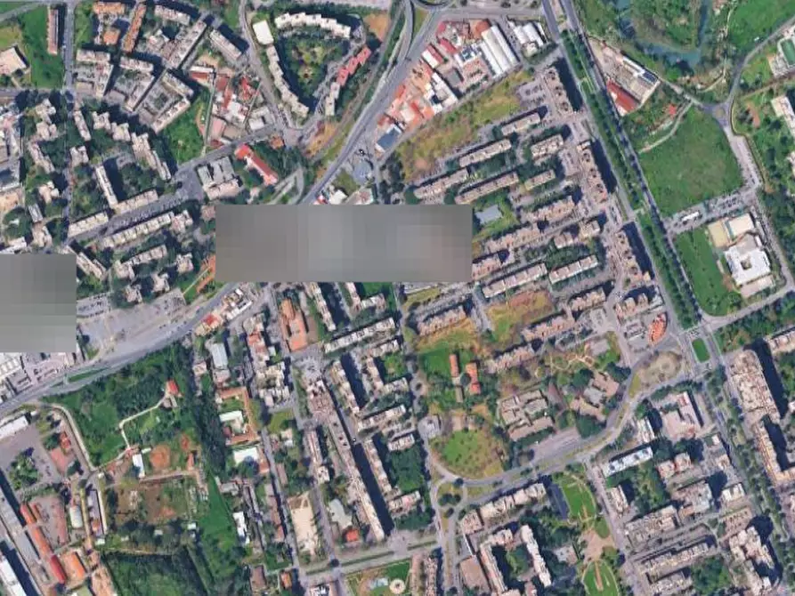 Immagine 2 di Garage in vendita  in Via Grotta di Gregna a Roma