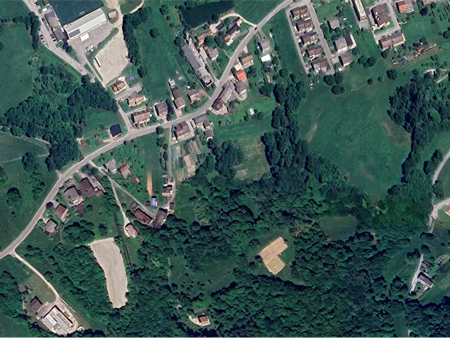 Immagine 9 di Negozio in vendita  in Via Monte Grappa a Seren Del Grappa