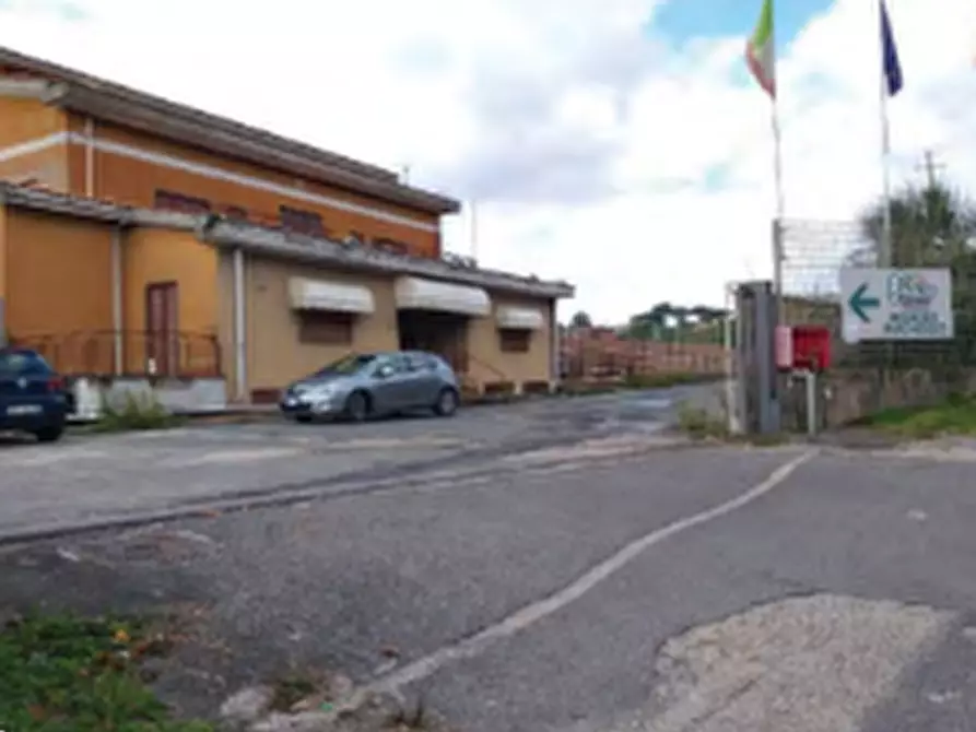 Immagine 9 di Ufficio in vendita  in Via Appia Vecchia a Genzano Di Roma