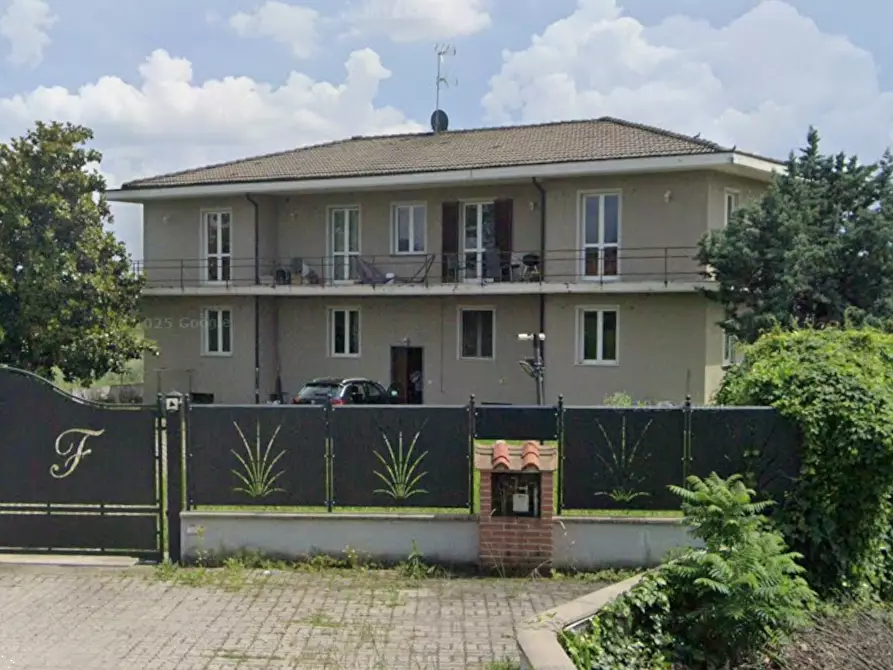 Immagine 3 di Appartamento in vendita  in Via Milano a Chiari