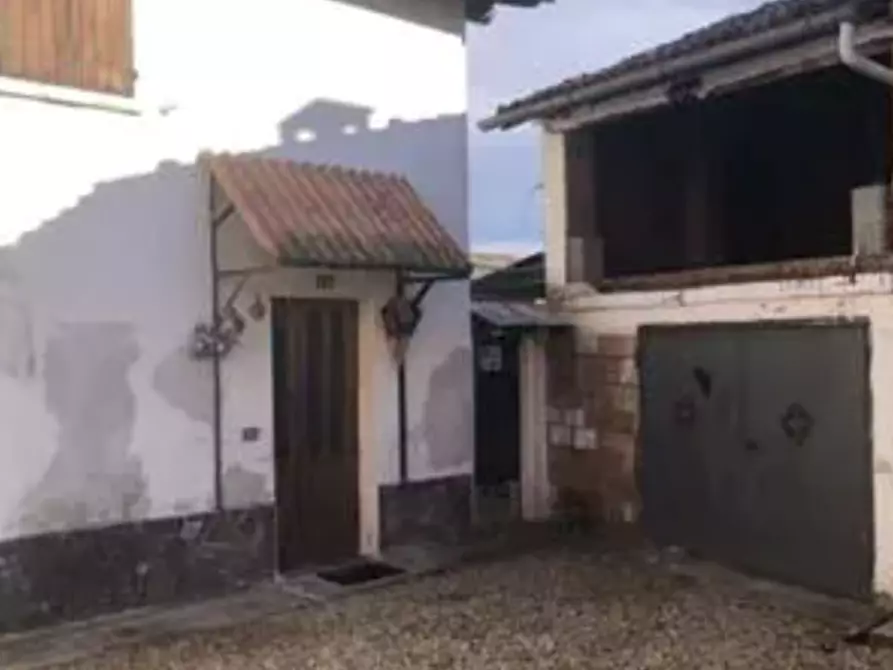Immagine 1 di Casa indipendente in vendita  in Via Marconi  a Ferrera Erbognone