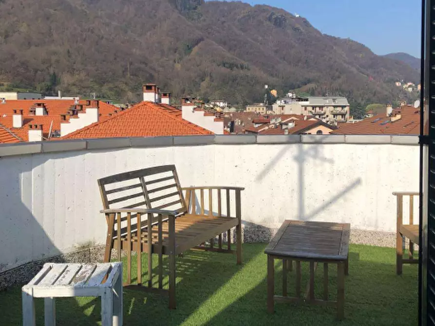 Immagine 9 di Appartamento in vendita  in Via Francesco Anzani a Como