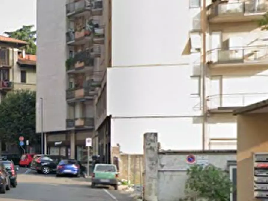 Immagine 16 di Appartamento in vendita  in Via Francesco Anzani a Como