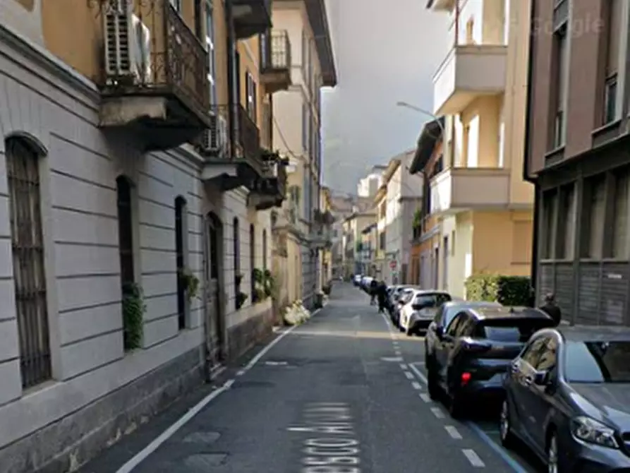 Immagine 17 di Appartamento in vendita  in Via Francesco Anzani a Como