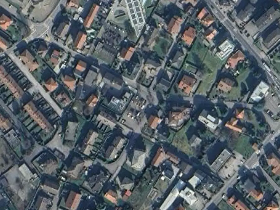 Immagine 8 di Appartamento in vendita  in Via Papa Giovanni XXIII a Alzate Brianza