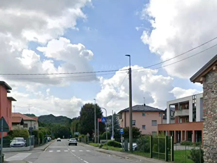 Immagine 13 di Appartamento in vendita  in Via Papa Giovanni XXIII a Alzate Brianza