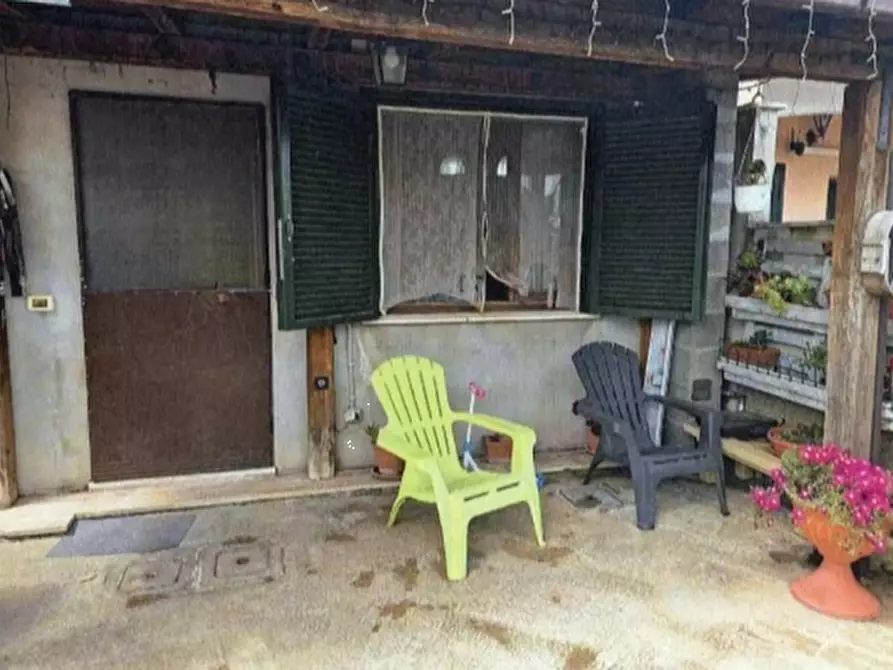 Immagine 2 di Porzione di villa in vendita  in Via Assisi a Ardea