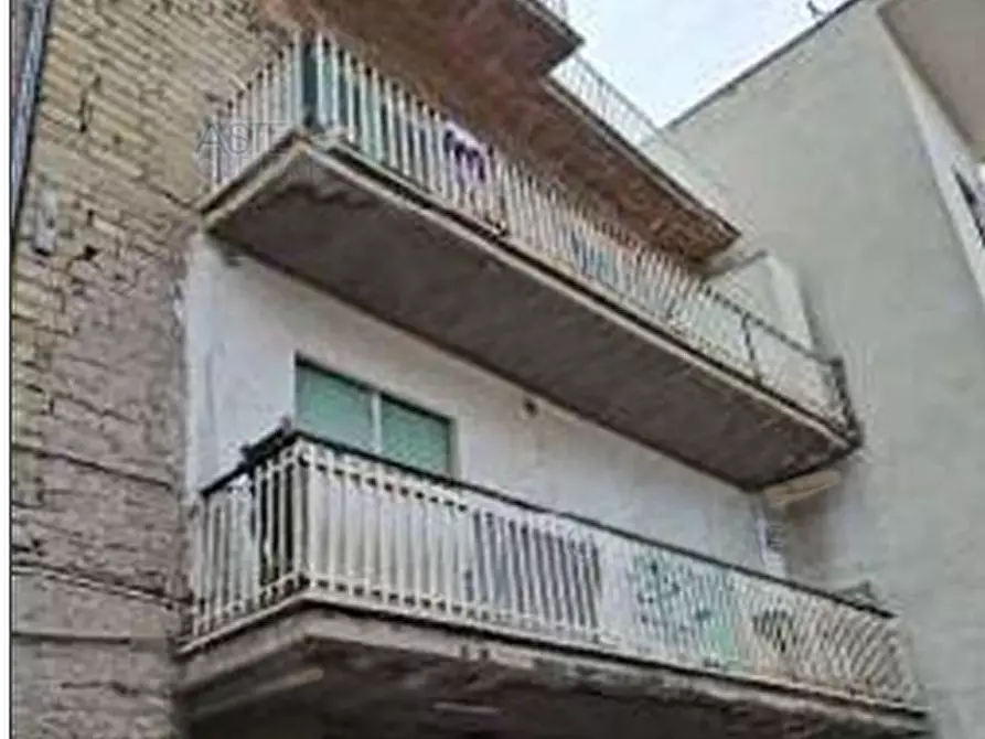 Immagine 1 di Appartamento in vendita  in Via Massimo Rubeo a Roma