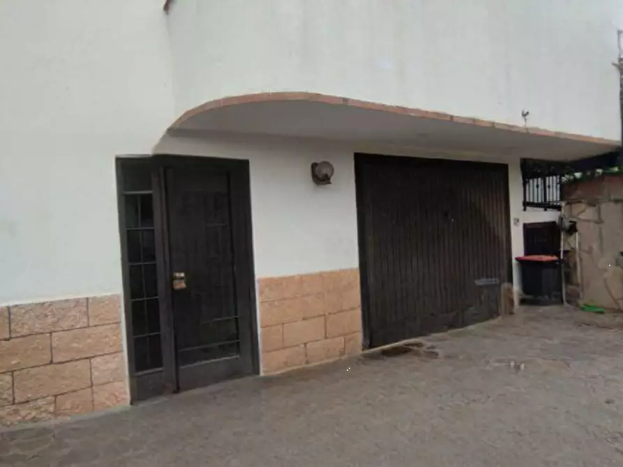 Immagine 1 di Villetta a schiera in vendita  in Via Galli Angelo a Roma