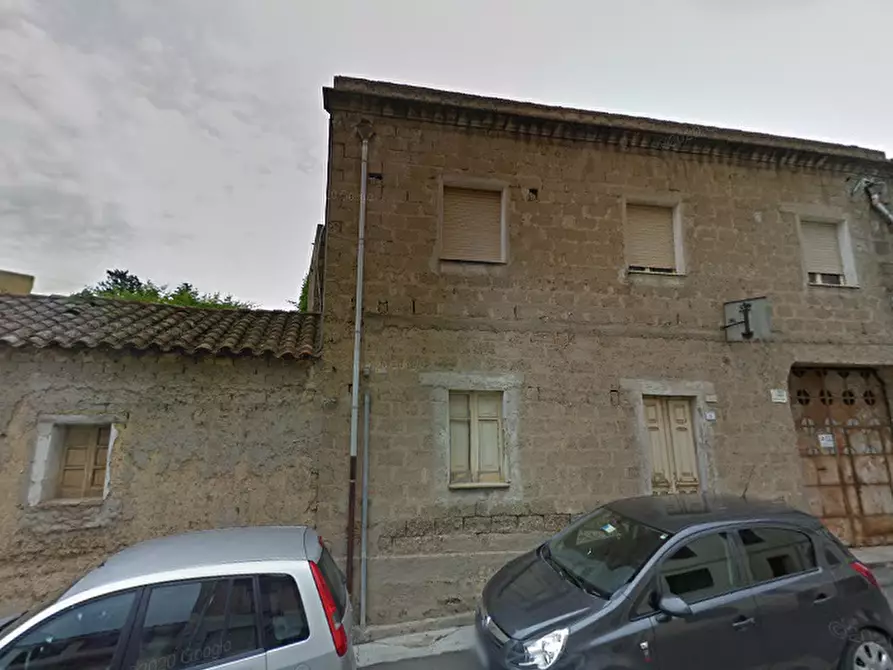 Immagine 1 di Porzione di casa in vendita  in Via Serra a Serramanna