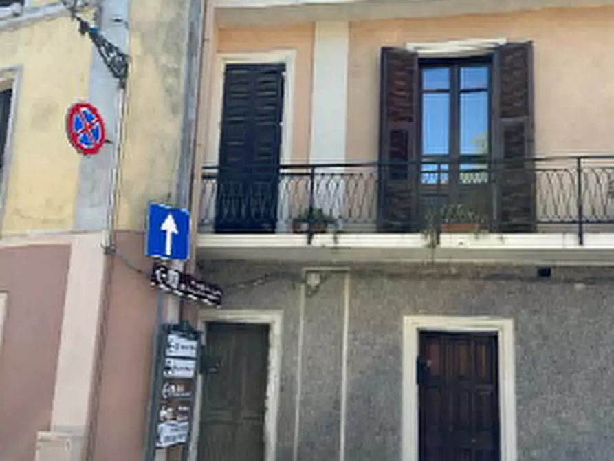 Immagine 1 di Appartamento in vendita  in Piazza Nino Sistu a Isili