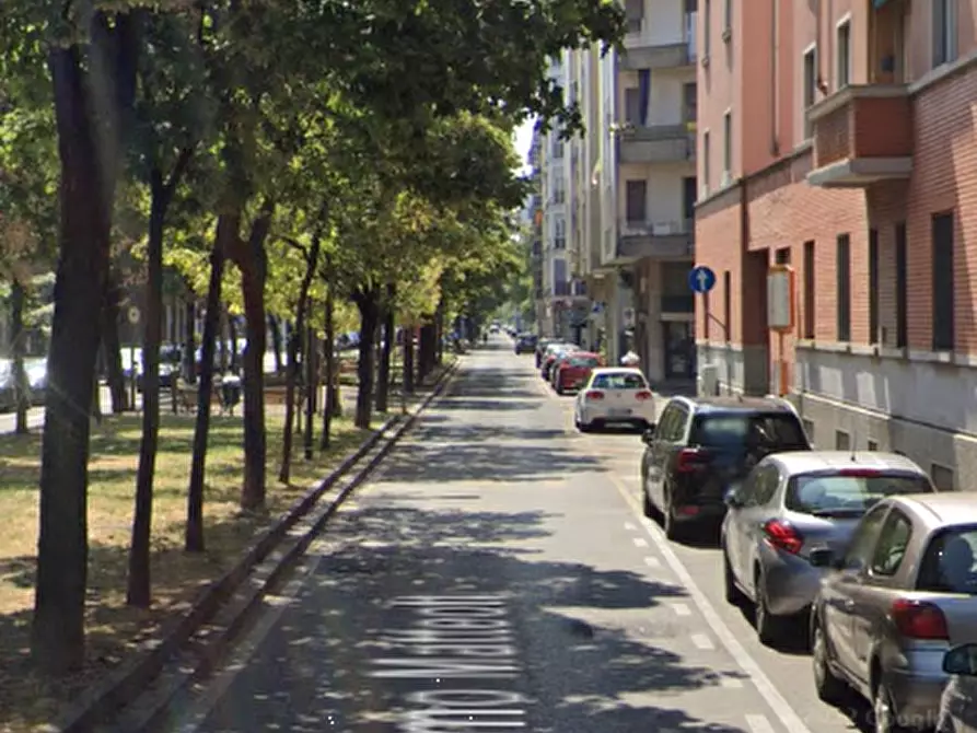 Immagine 12 di Appartamento in vendita  in Viale Giacomo Matteotti a Sesto San Giovanni