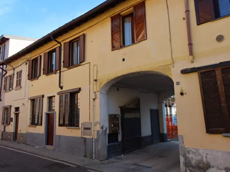 Immagine 1 di Appartamento in vendita  in Via Novara a Cesano Maderno