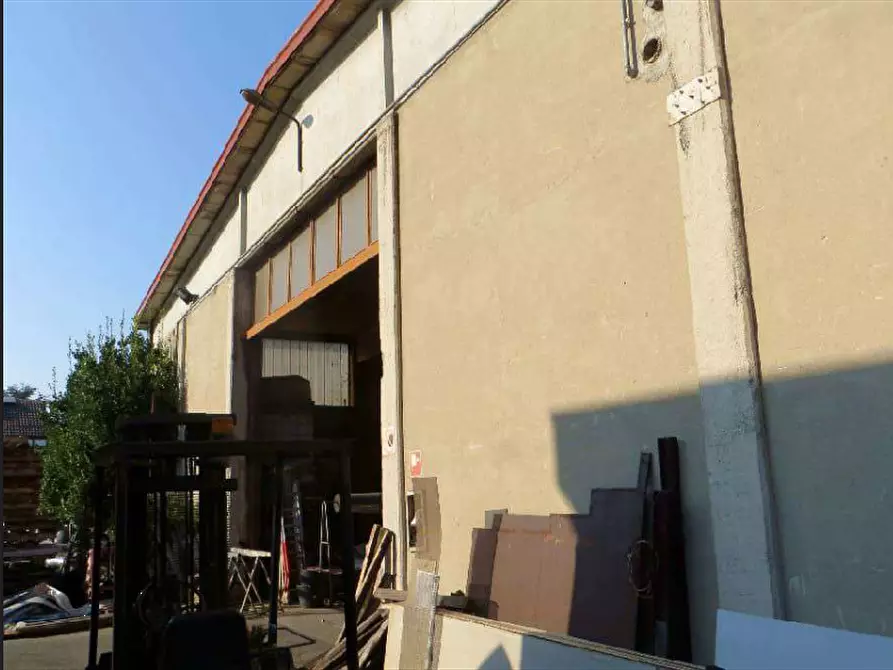 Immagine 3 di Capannone industriale in vendita  in Via Stelvio a Seregno