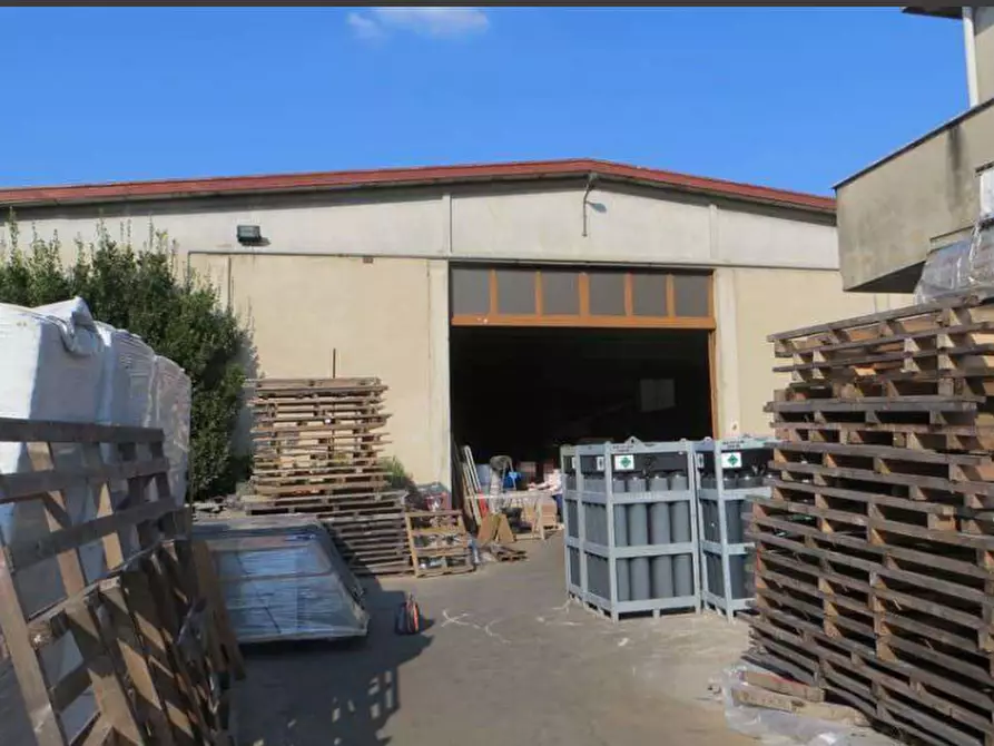 Immagine 4 di Capannone industriale in vendita  in Via Stelvio a Seregno