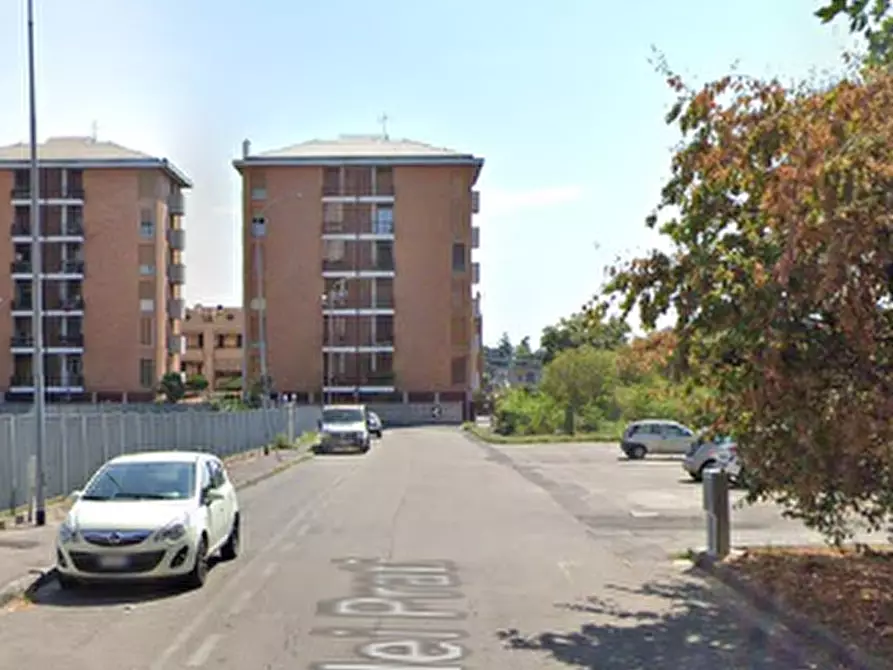 Immagine 2 di Garage in vendita  in Via dei Prati  a Monza