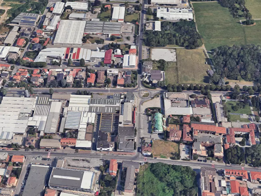 Immagine 16 di Stabile in vendita  in Via Einaudi  a Seregno