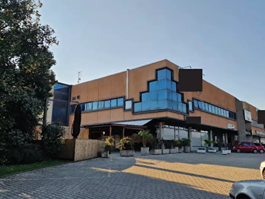 Immagine 2 di Negozio in vendita  in Via Feltrina a Pederobba