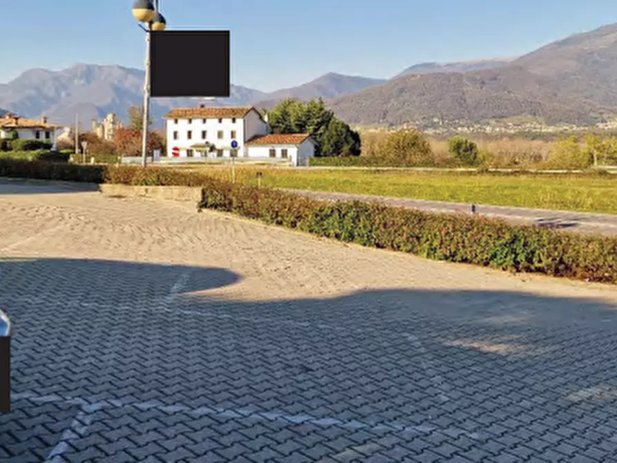 Immagine 4 di Negozio in vendita  in Via Feltrina a Pederobba