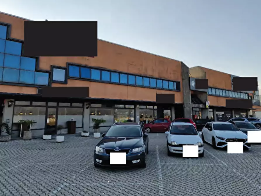Immagine 5 di Negozio in vendita  in Via Feltrina a Pederobba