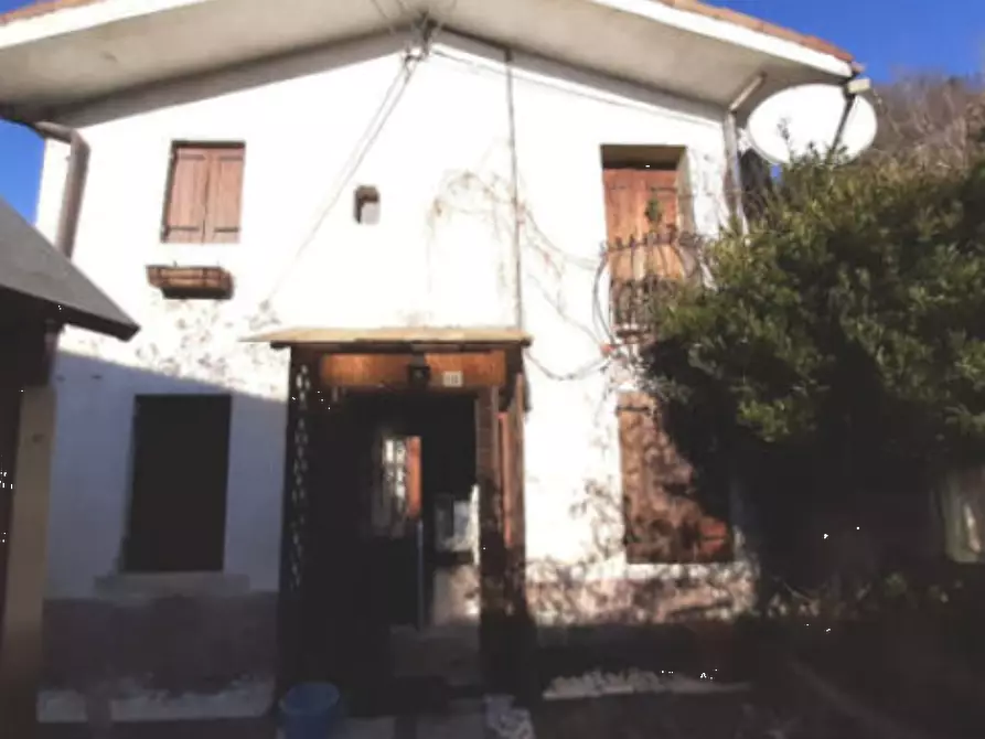 Immagine 1 di Casa indipendente in vendita  in Via Canal Nuovo a Farra Di Soligo