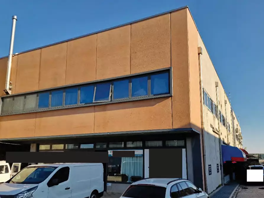 Immagine 7 di Laboratorio in vendita  in Via Feltrina a Pederobba