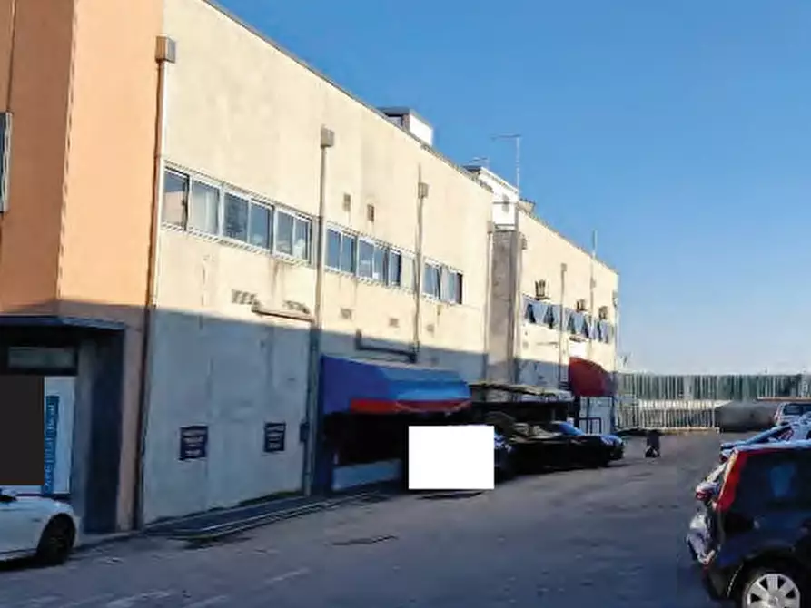 Immagine 8 di Laboratorio in vendita  in Via Feltrina a Pederobba