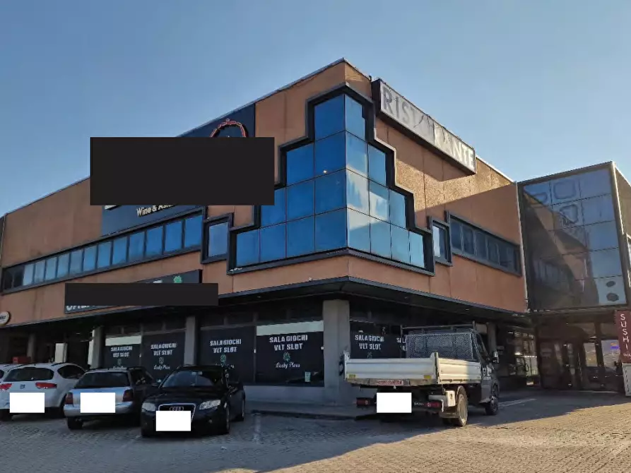 Immagine 1 di Magazzino in vendita  in Via Feltrina a Pederobba